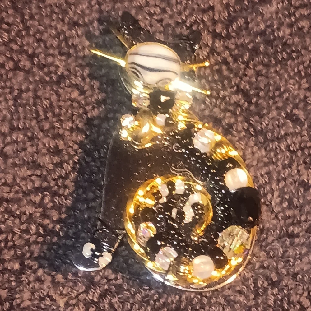 Liztech Silver And Crystal Pin - Picture 16 of 16